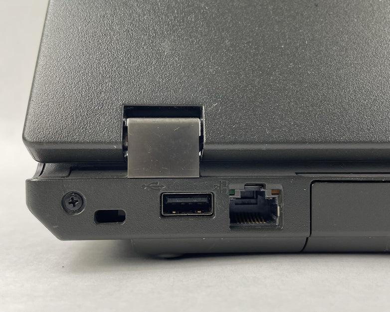 Lenovo ThinkPad L540 15.6" i5-4200M 2.50 GHz 8 GB RAM No SSD/OS/AC