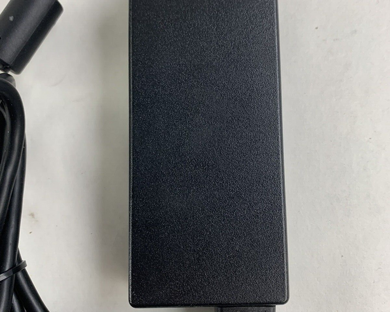 Lot of 20 FSP Group FSP090-DMBB1 19V 4.74A w/ Power Cable