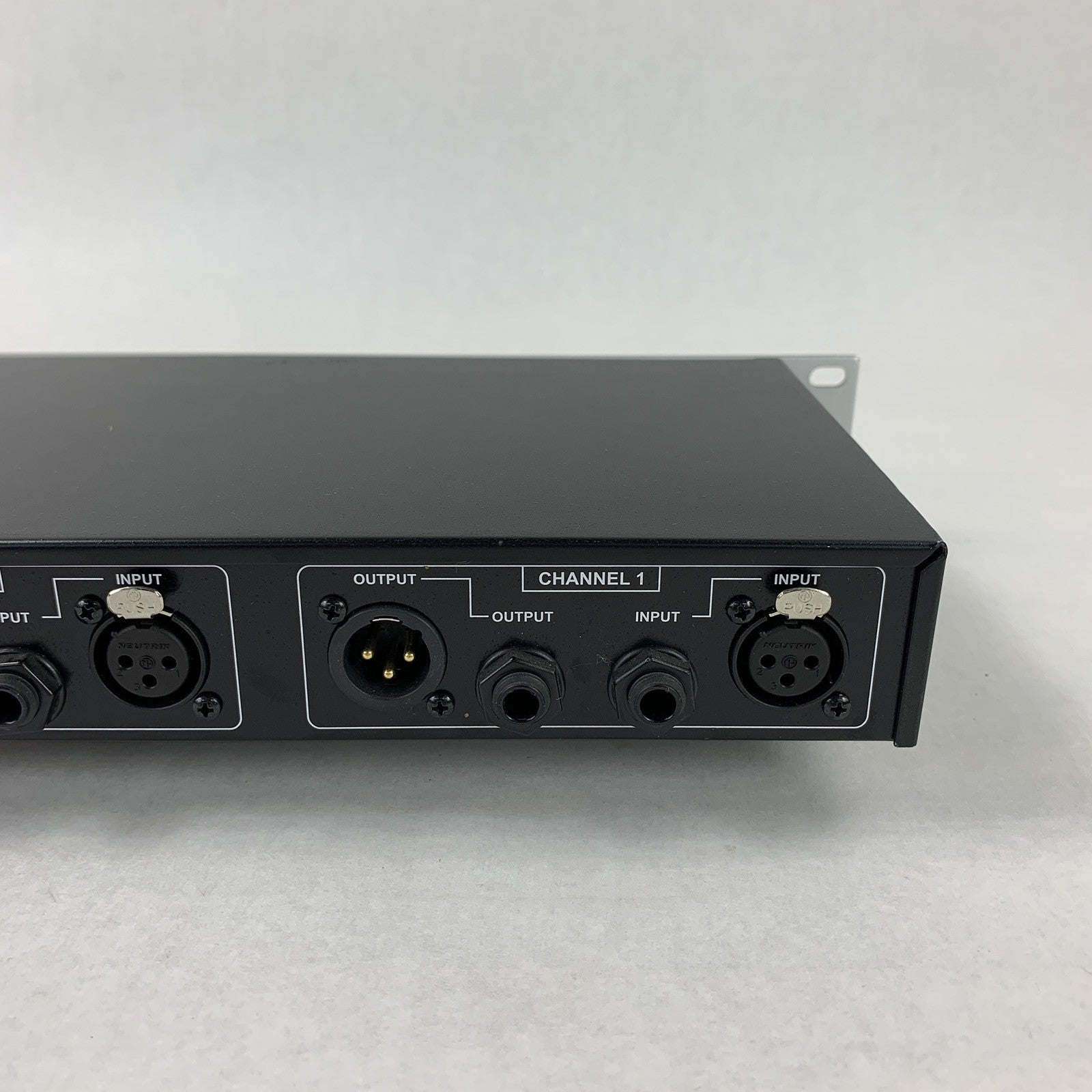 DBX 215s DBX215SV Graphic Equalizer Tested Broken Switch