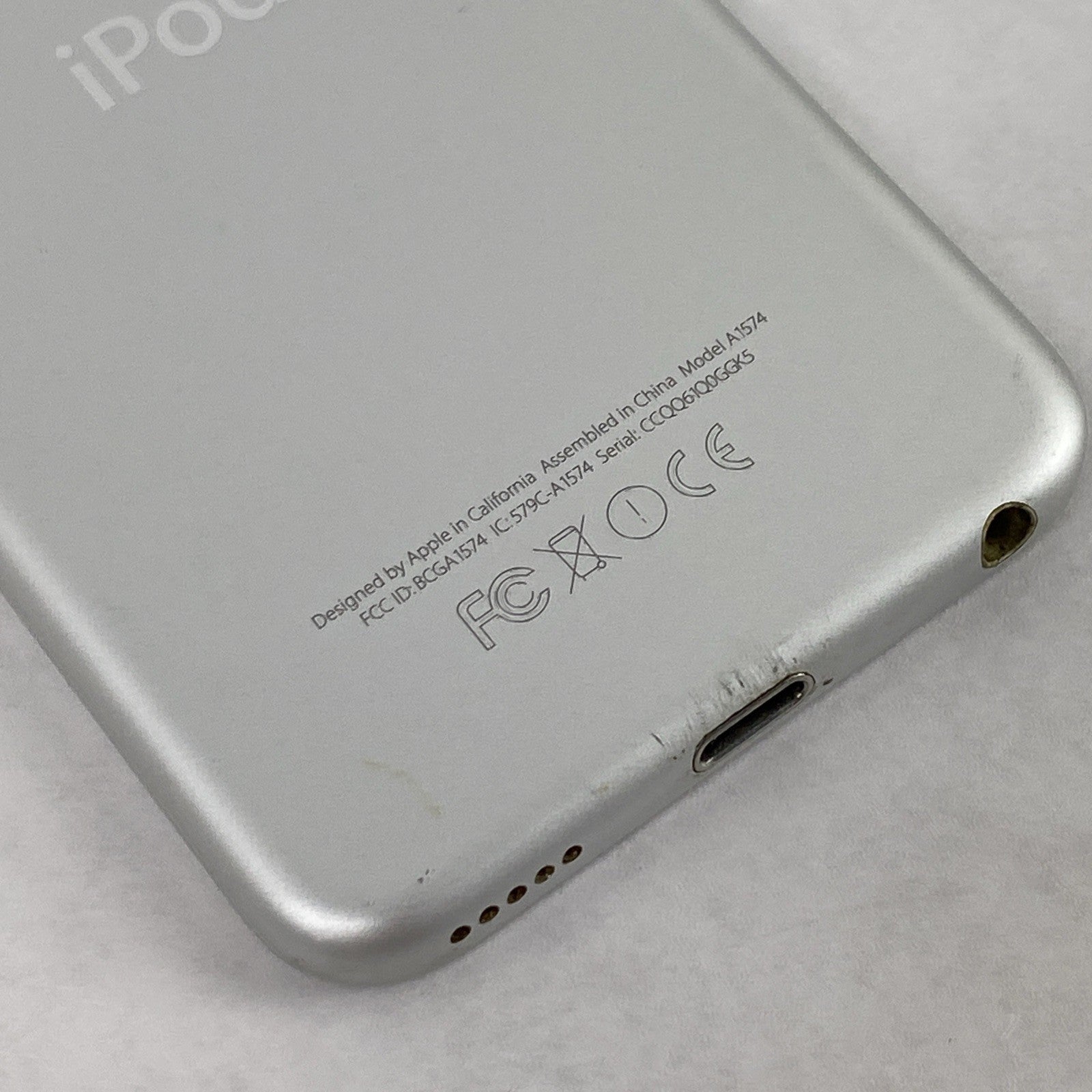 Apple iPod Touch 6th Gen A1574 16GB 4" Silver IOS 12.5.713
