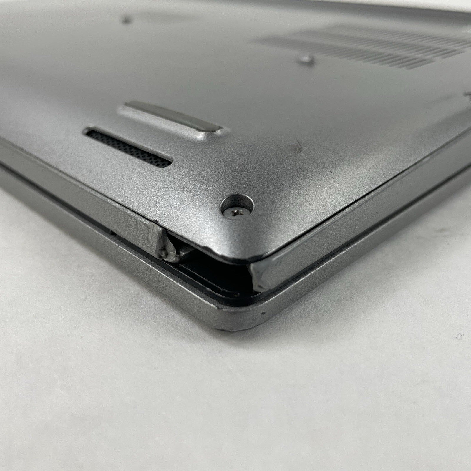 Dell Latitude 5540 15.6" i5-1345U 4.35 GHz 8 GB RAM No SSD/OS/AC - READ19