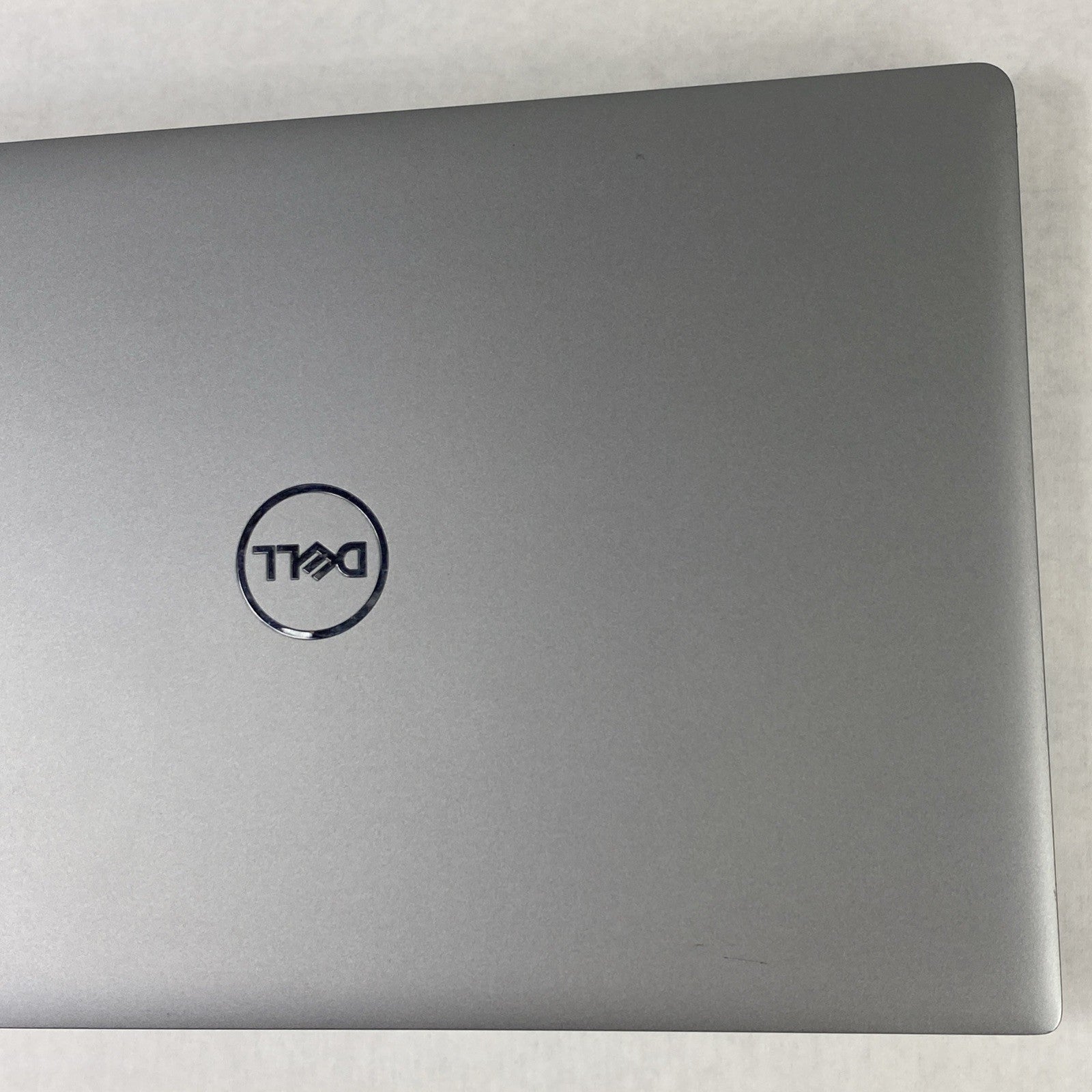 Dell Latitude 5520 Intel Core i5-1145G7 2.6 GHz 16 GB RAM 15.6" No SSD No OS