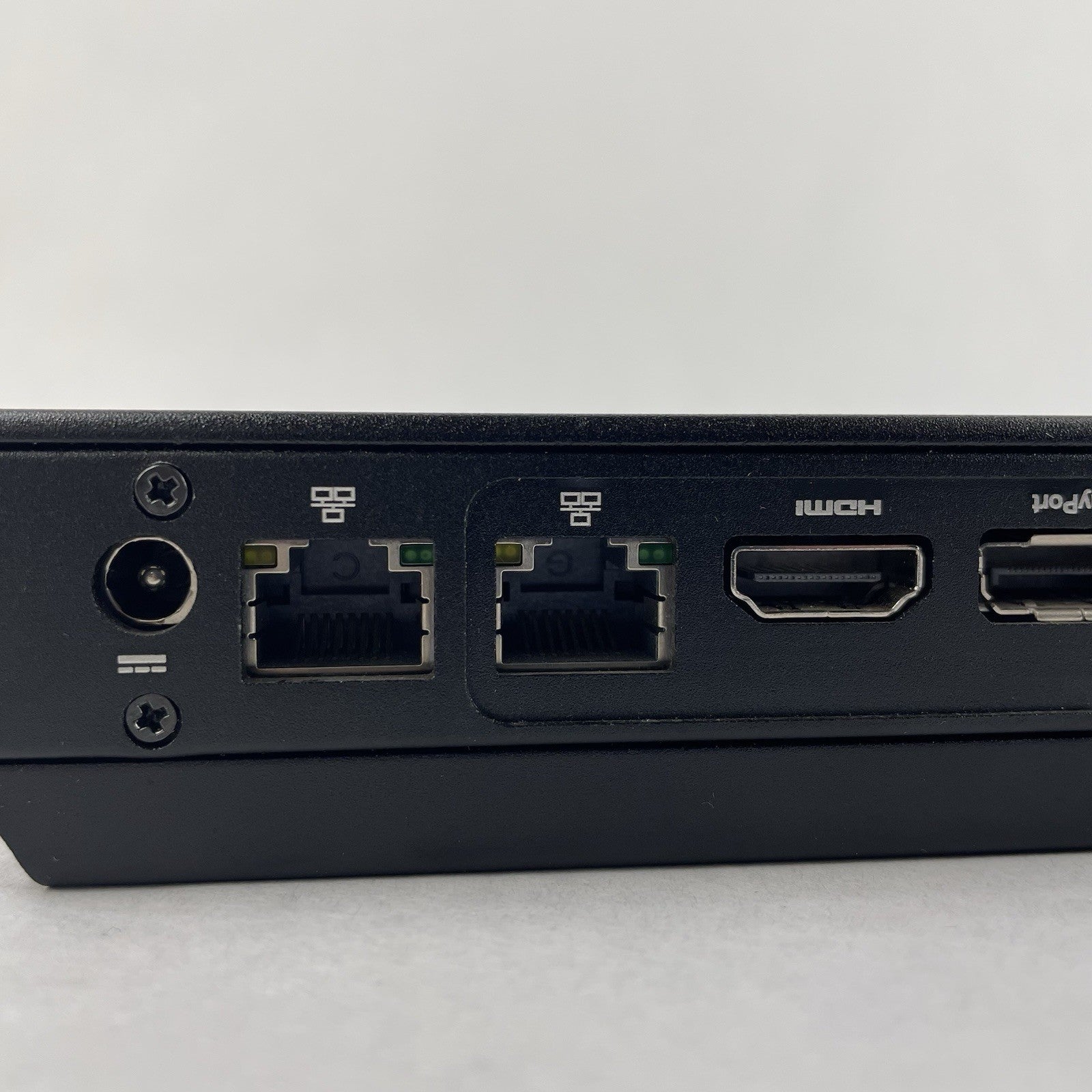 Mvix Xhibit Plus Celeron 3865U 1.80 GHz 4 GB RAM No SSD/OS/AC8