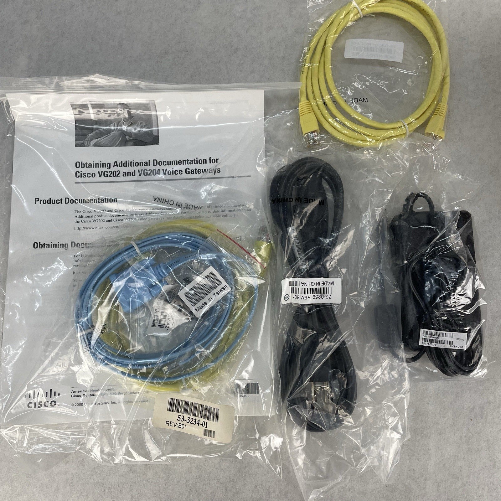 Cisco VG202 Analog Voice Gateway w/power supply & accessories