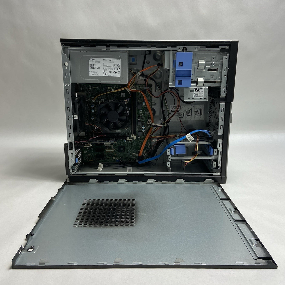 Dell Optiplex 3020 MT Intel Core i5-4590 3.3GHz 4GB RAM No HDD No OS8