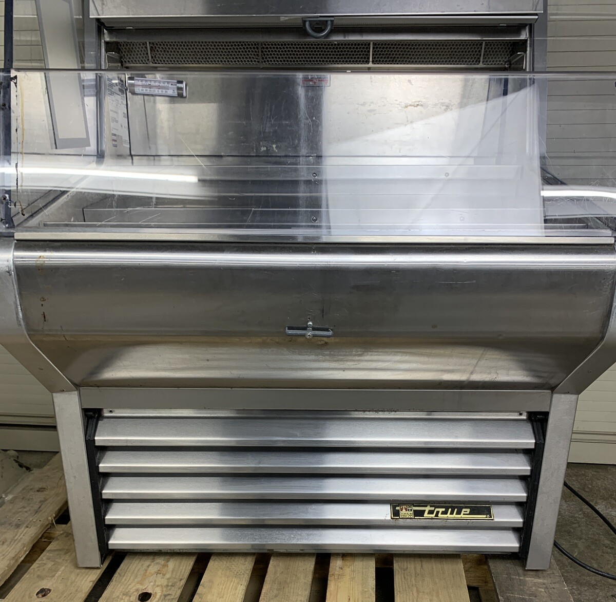 True THAC-36-HC 36" Horizontal Open Air Cooler Black 115v Tested Cools No Light