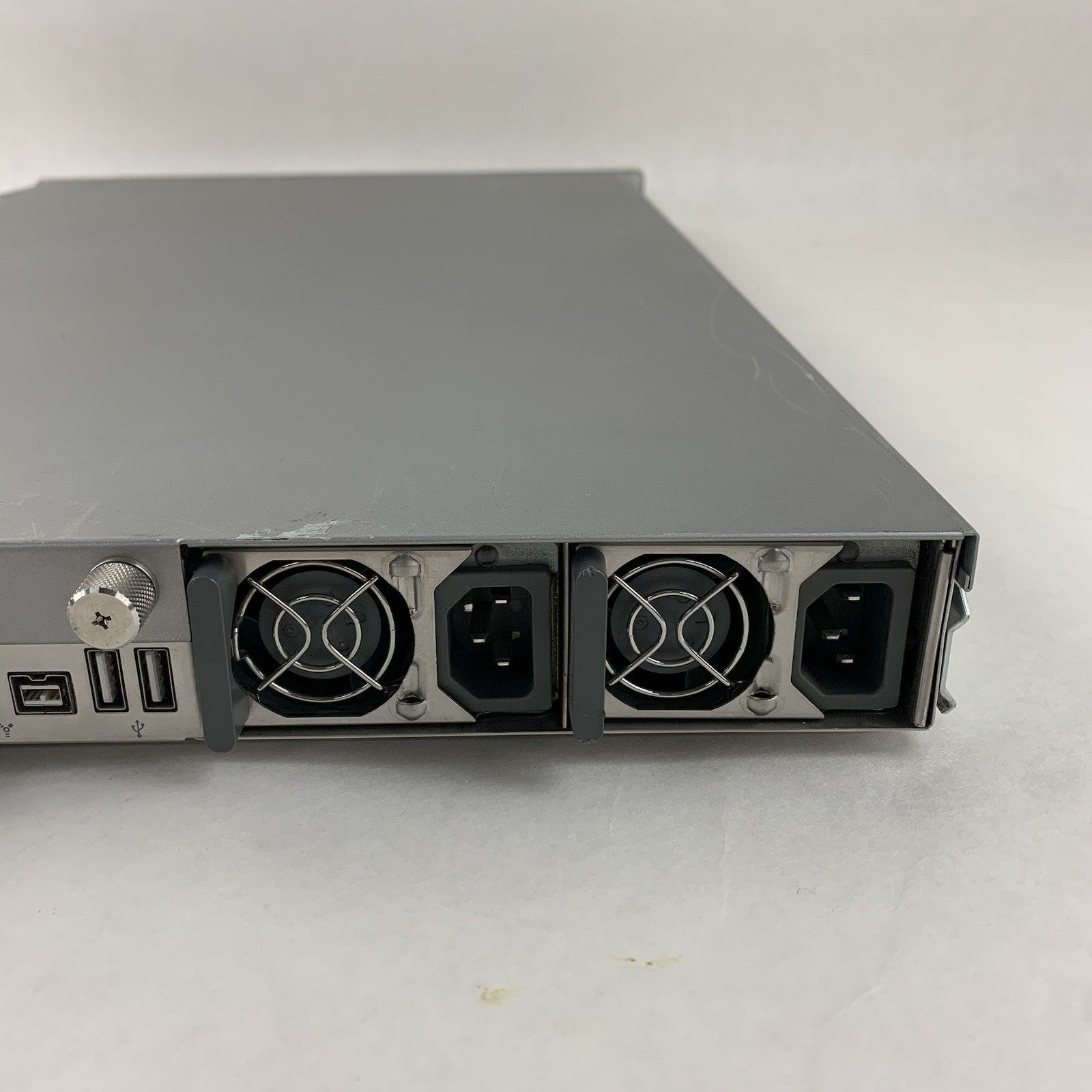 Apple A1279 XServe 2009 2x Xeon E5520 2.26 GHz 24 GB Ram LSI7202EP No OS No HDD9