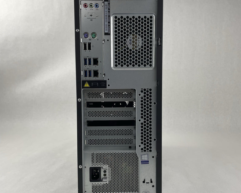Lenovo ThinkStation P720 2x Xeon Silver 4110 2.10 GHz 32 GB RAM No GPU/HDD