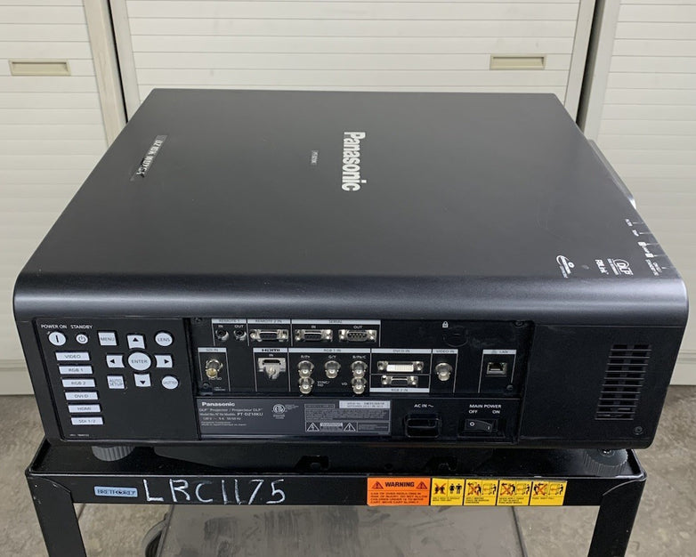Panasonic PT-DZ10KU WUXGA DLP Lamp Projector Bad Lamp 1 - No Lens No Remote