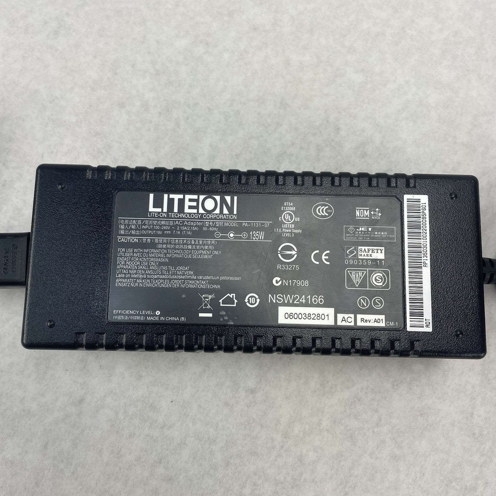 LiteOn  PA-1131-07 19v 6.3a AC Adapter4