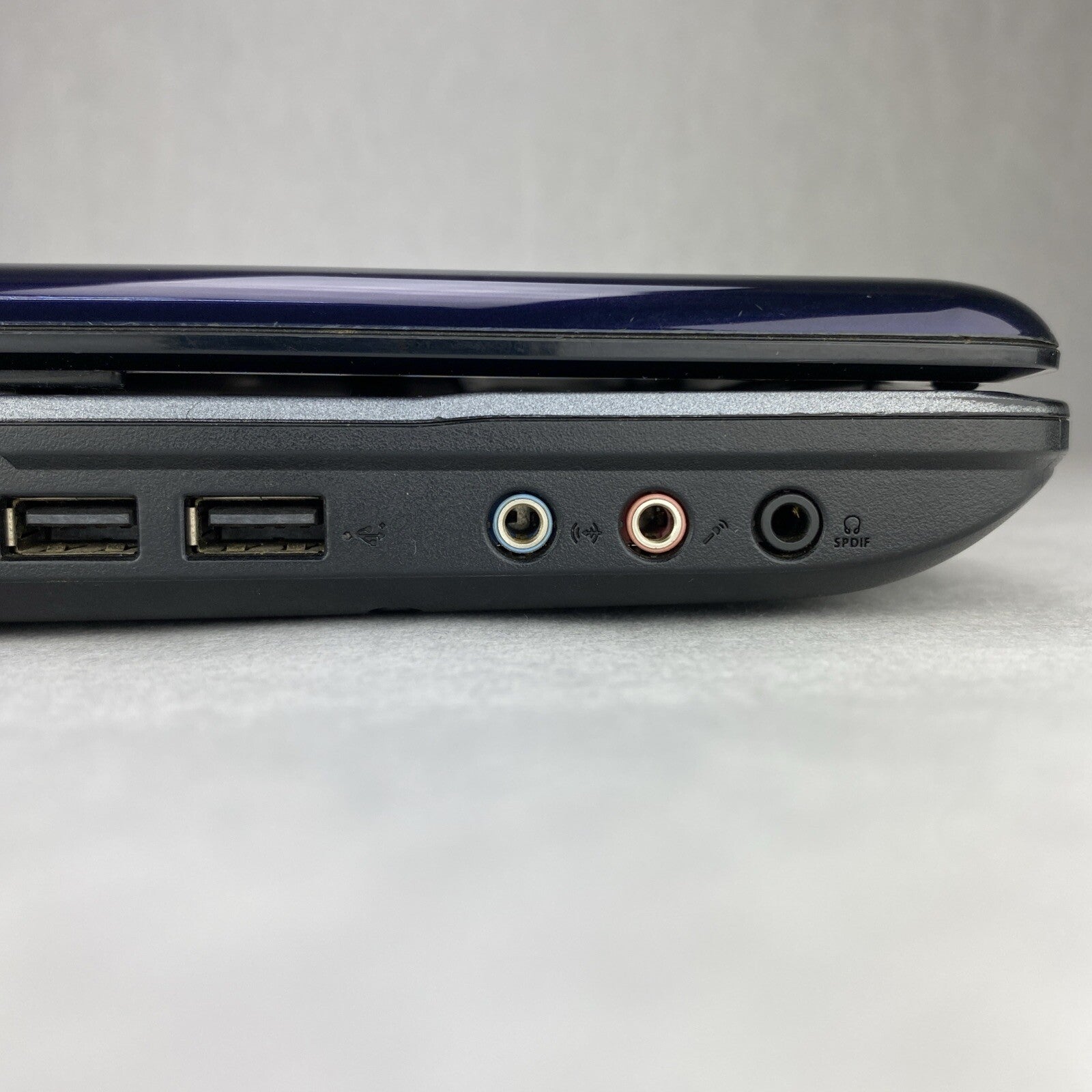 Acer Aspire 5740 15.6" Intel Core i3-M330 2.13GHz 4GB RAM No AC HDD OS