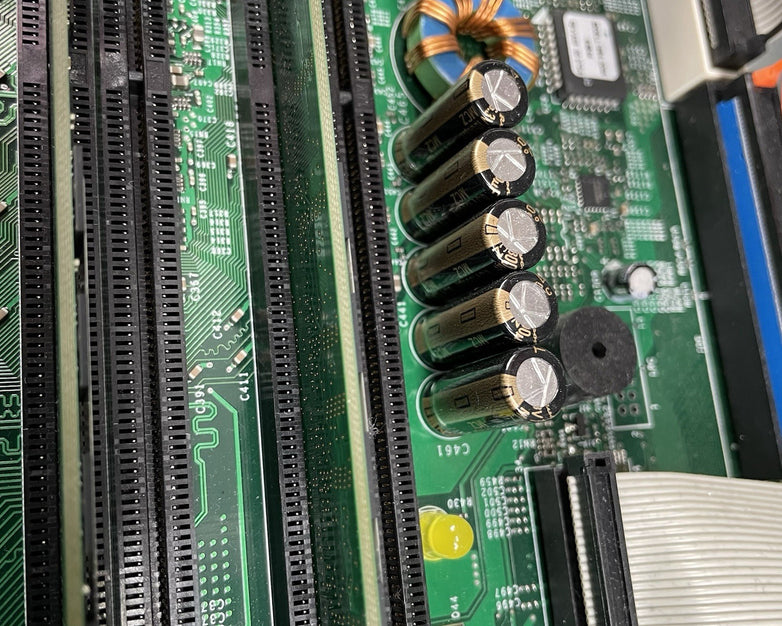 Dell Optiplex GX280 Intel Pentium 4 3.00 GHz 2 GB Ram No HDD No OS