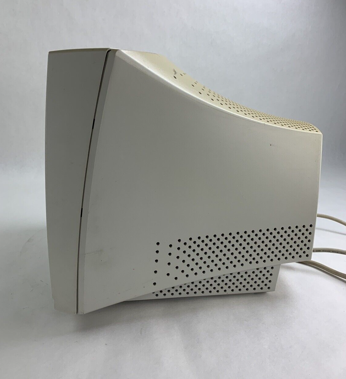 NEC AccuSync 70 N703  17" CRT VGA Color Monitor Retro Gaming Tan No Stand