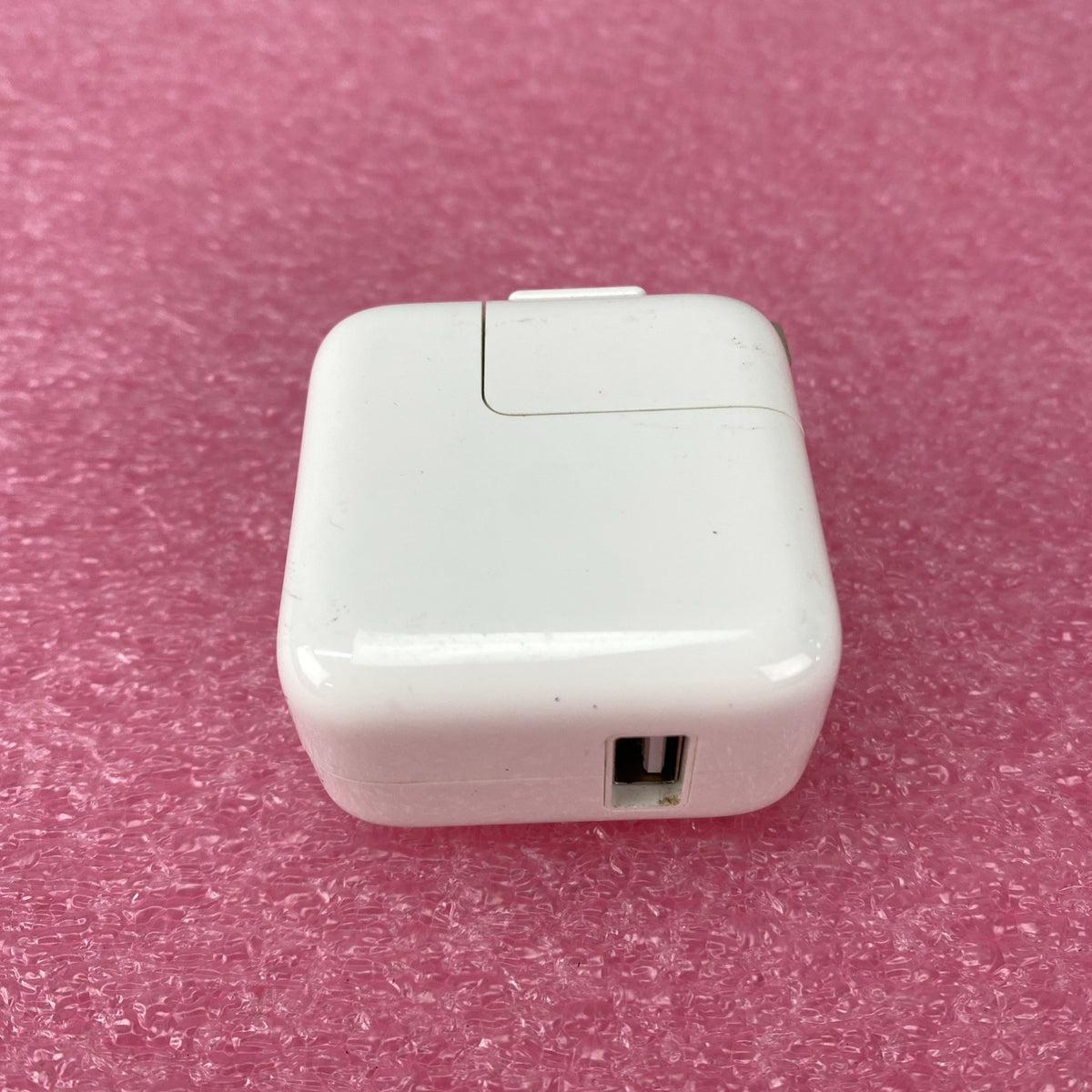 Apple A1357 10w USB AC Adapters - Lot of 101