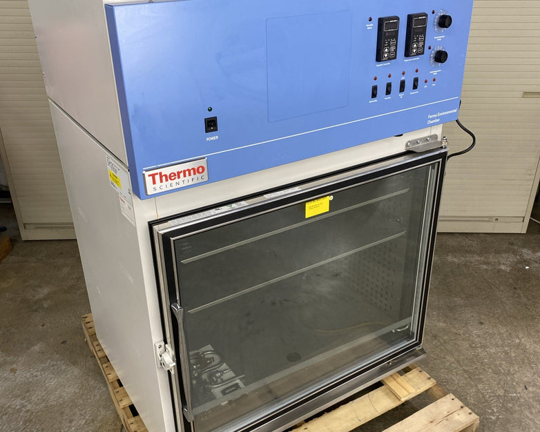 Thermo Scientific 3911 Forma Environmental Chamber