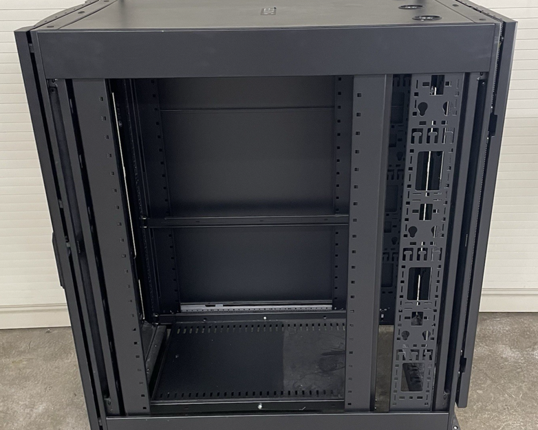 APC AR3104 Server Rack Enclosure w/ Keys