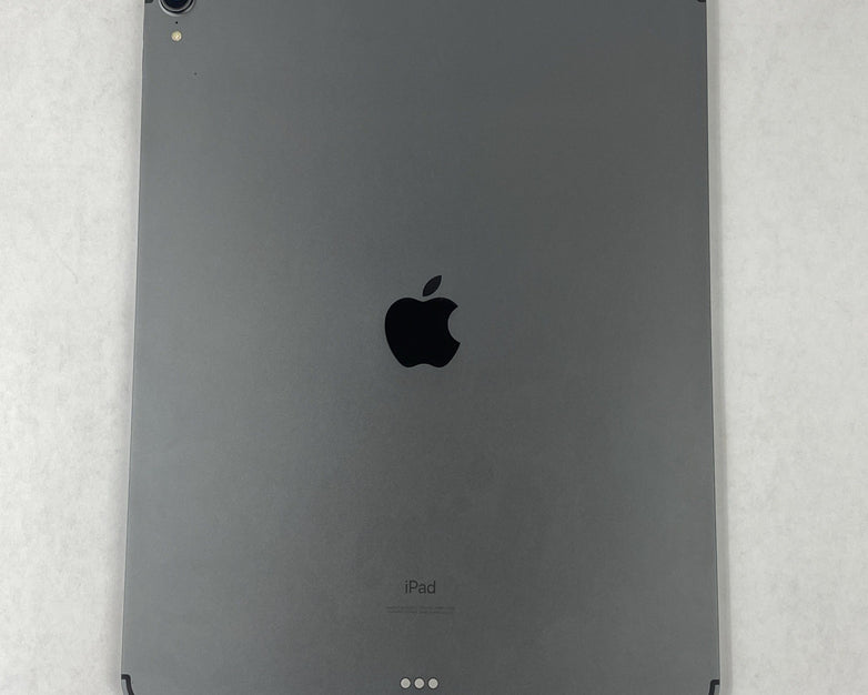 Apple iPad Pro 3rd Gen 12.9" A2014 64 GB Space Gray IOS 26.1