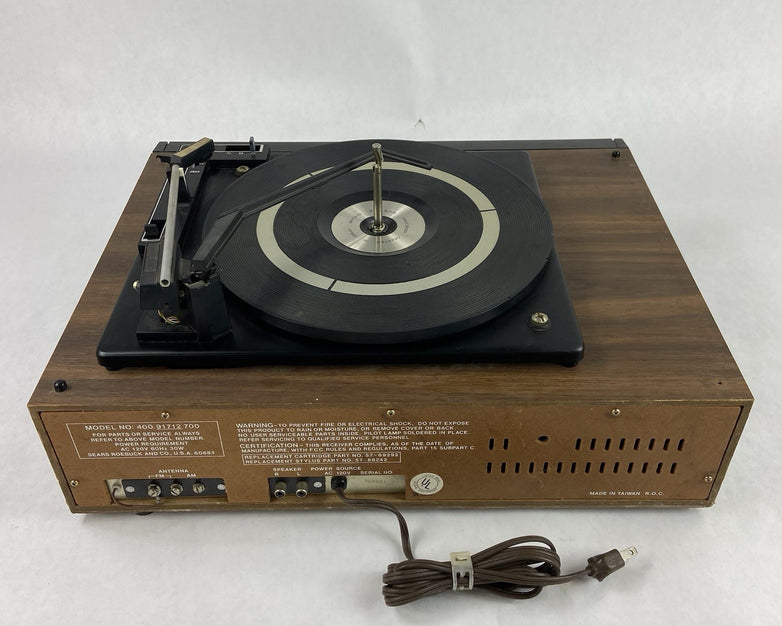 Sears 400.91712 700 AM/FM Stereo 8 Track Turntable Music System