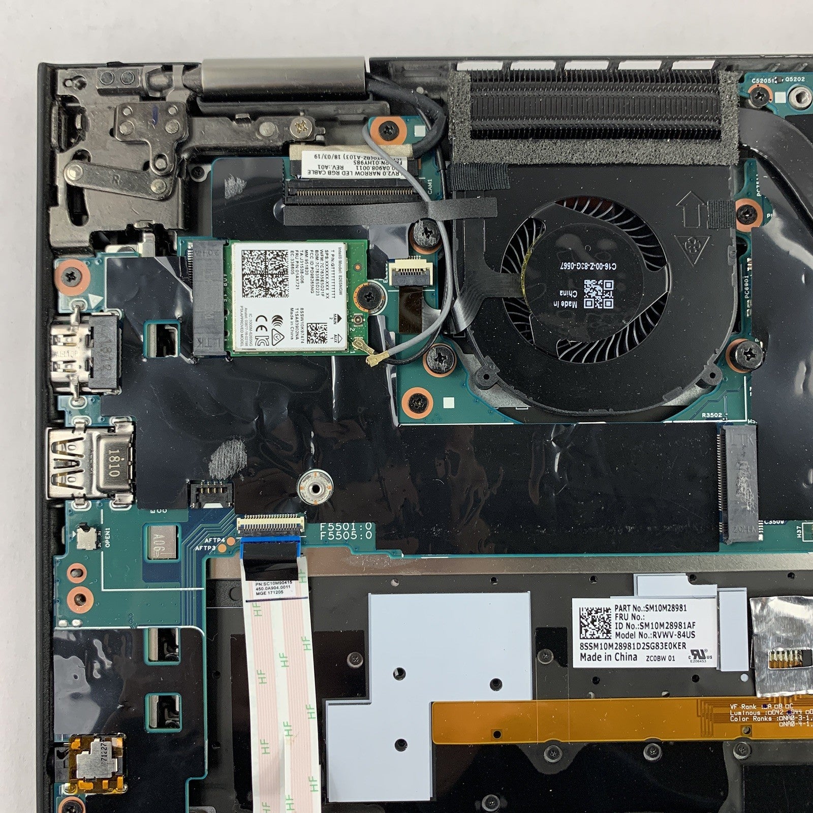 Lenovo X1 Yoga Gen 2 14" i5-7300U 2.6 GHz 8 GB Ram No OS No HDD No Batt No AC