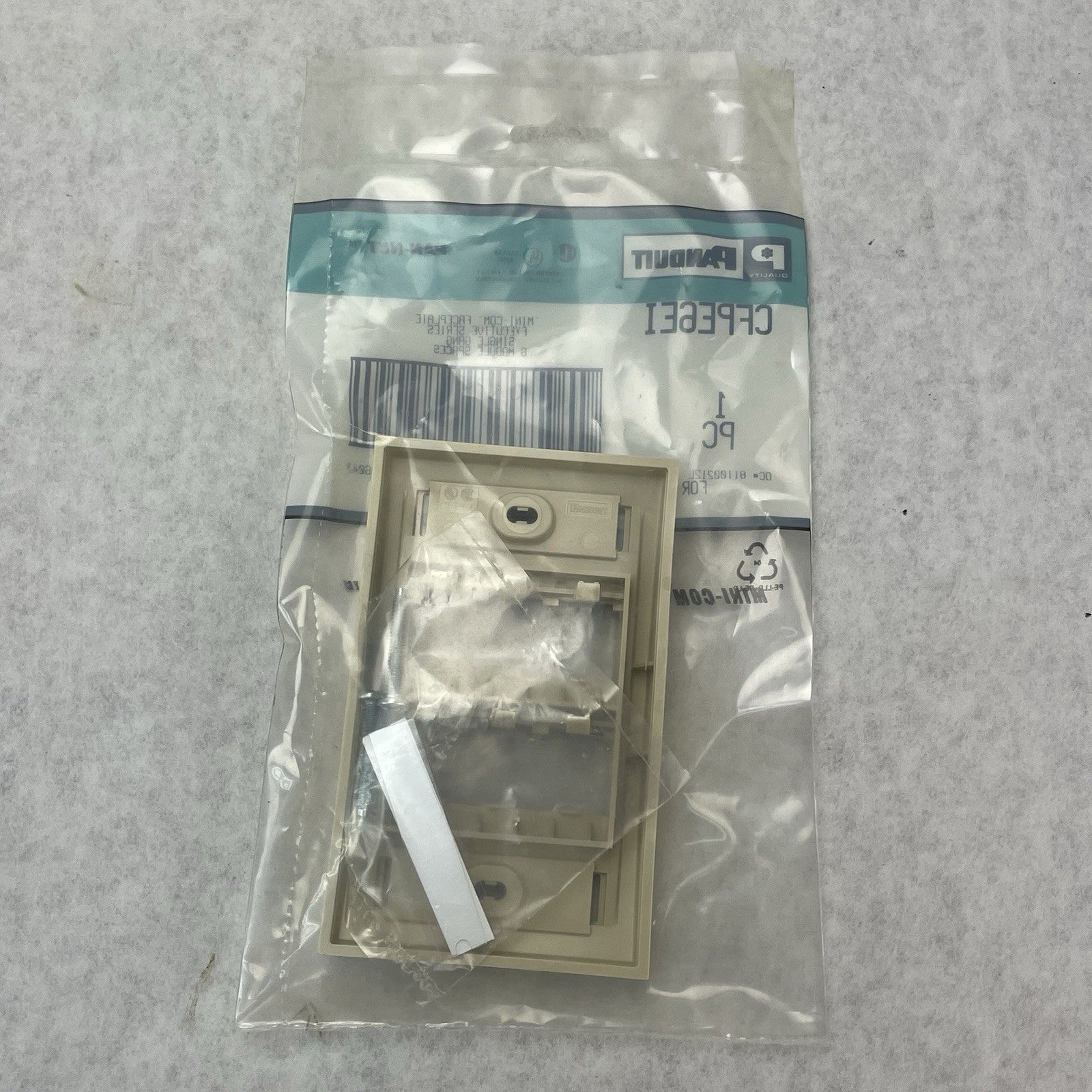 Panduit CFPE6EI MINI-COM Face-Plate Executive Series 6 Module Spaces Lot of 43