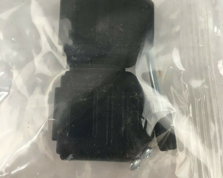 Amphenol L77DE09SST1 4V10101 D-Sub Standard Connectors (Lot of 14)