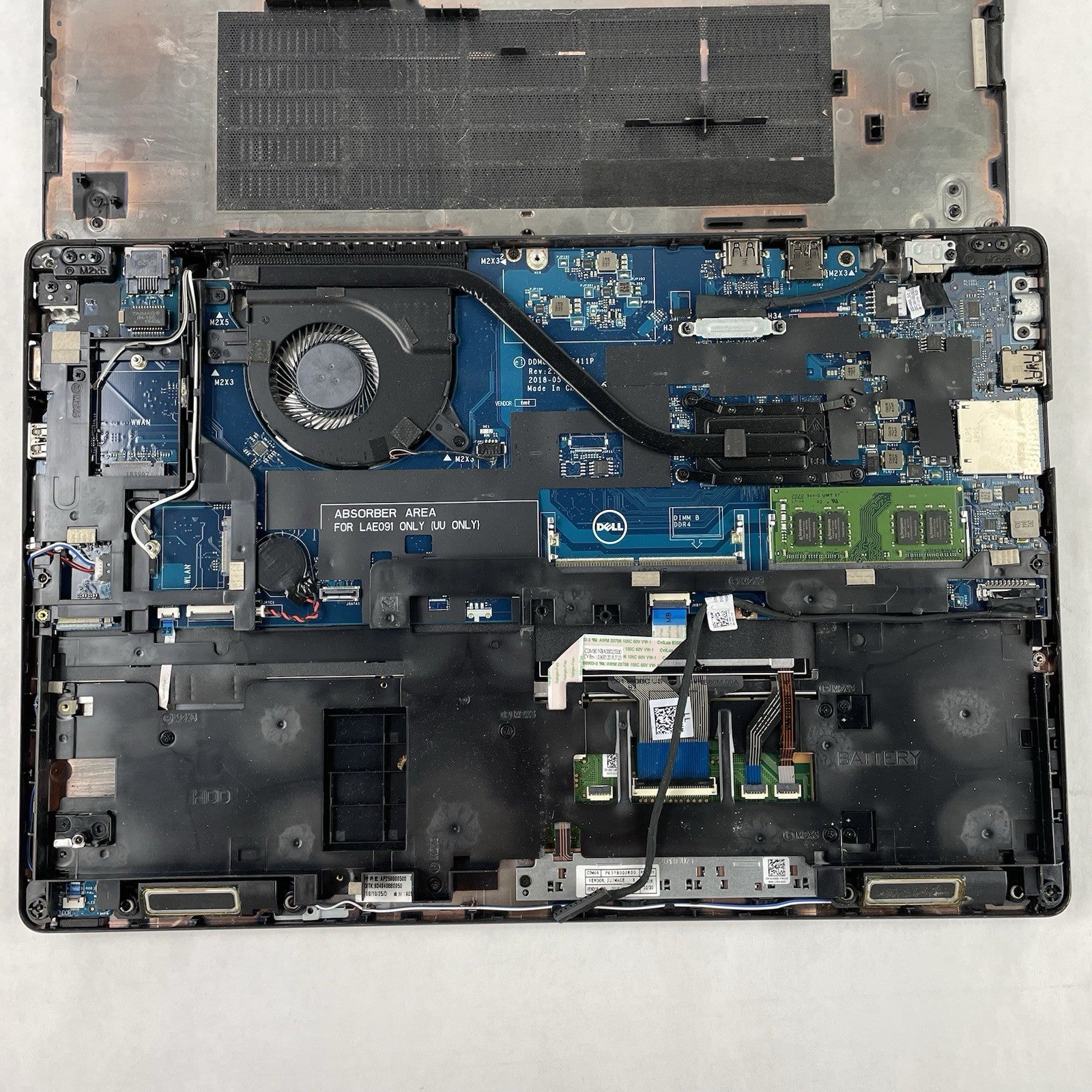 Dell Latitude 5590 15.6" i5-8250U 1.6 GHz 8GB RAM No SSD No OS - Bad Corner READ22