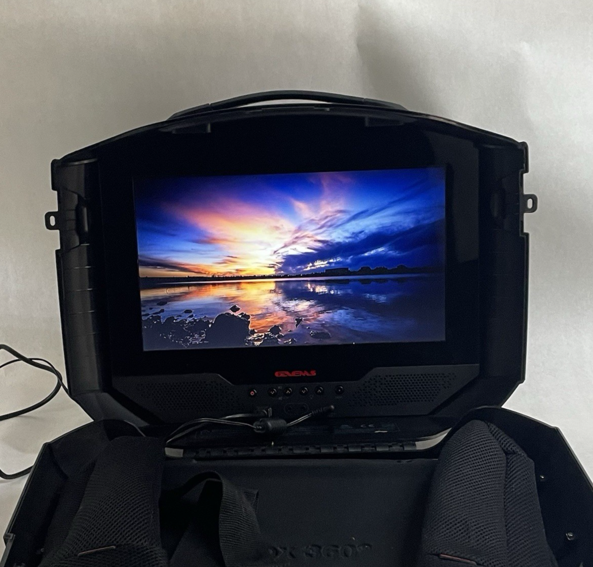 Gaems G155 Portable Personal Gaming Monitor Xbox 360 Ps31
