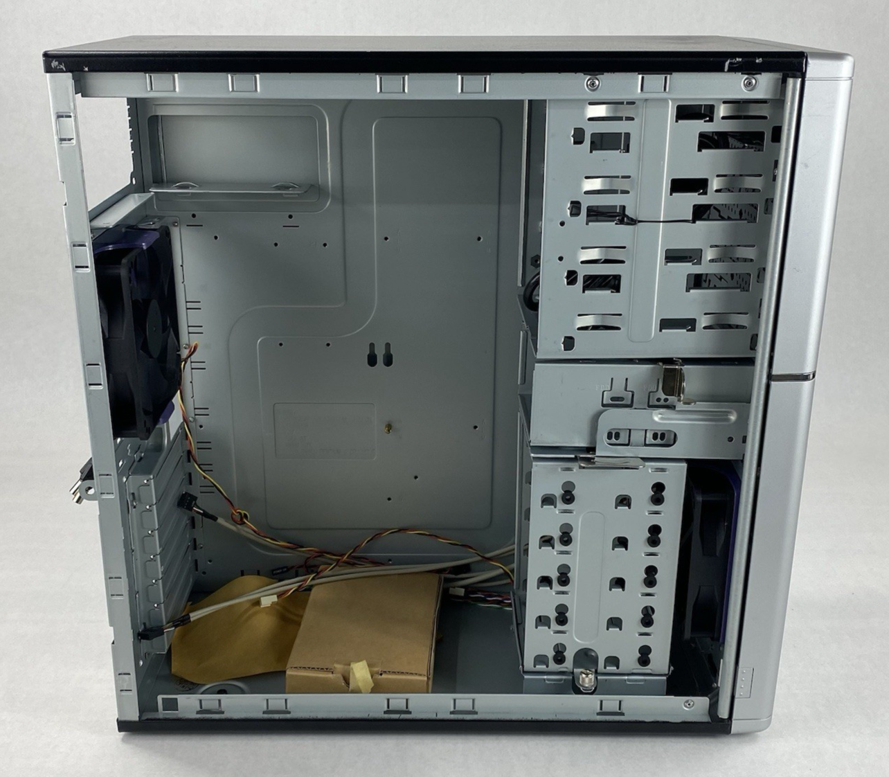 ASUS Ascot 6AR6-F Mid ATX Computer Case No Power Supply