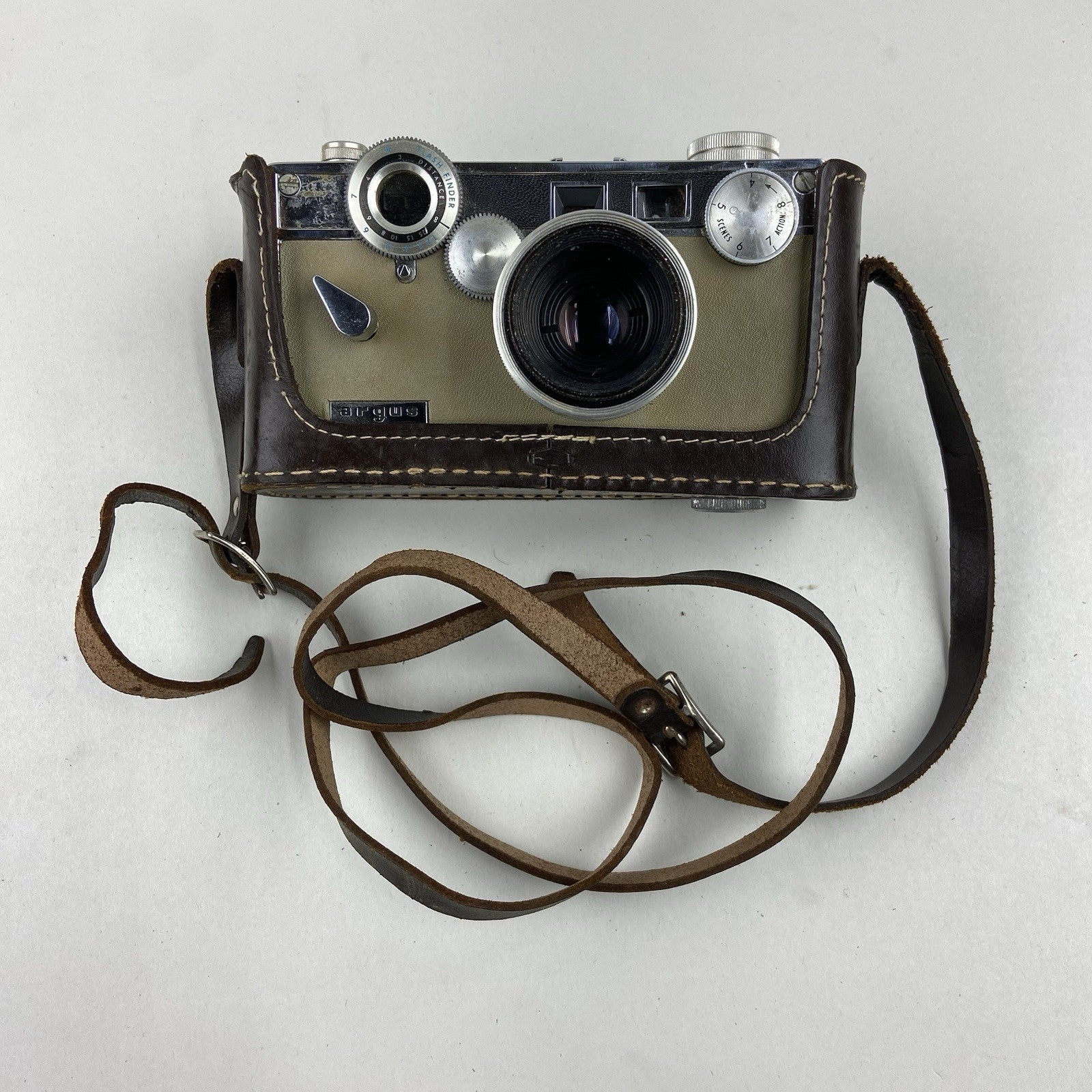 Argus 35MM Rangefinder Camera 50MM Lense With Leather Strap - Untested10