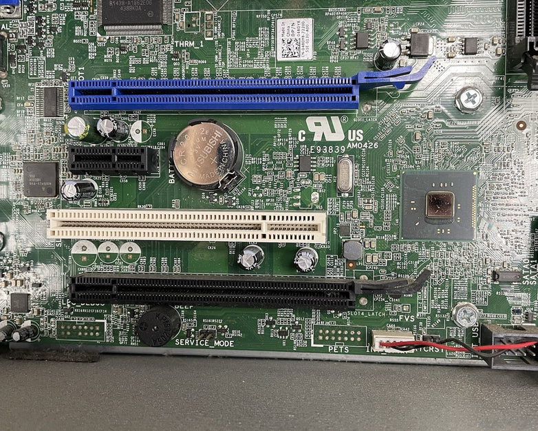 Dell Precision T1700 Xeon E3-1226 V3 3.30 GHz 4 GB RAM NO HDD NO OS