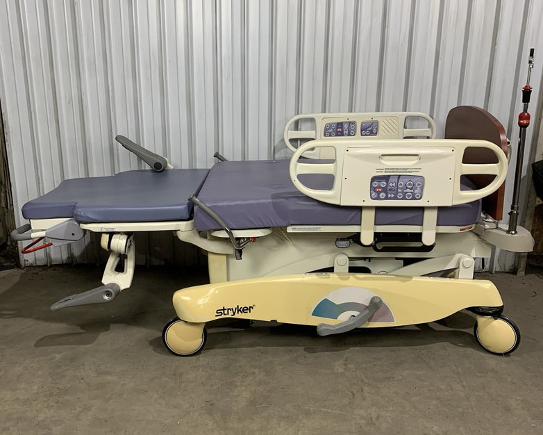Stryker LD304 Birthing Bed Powers and Lifts Torso Hydraulic Stuck