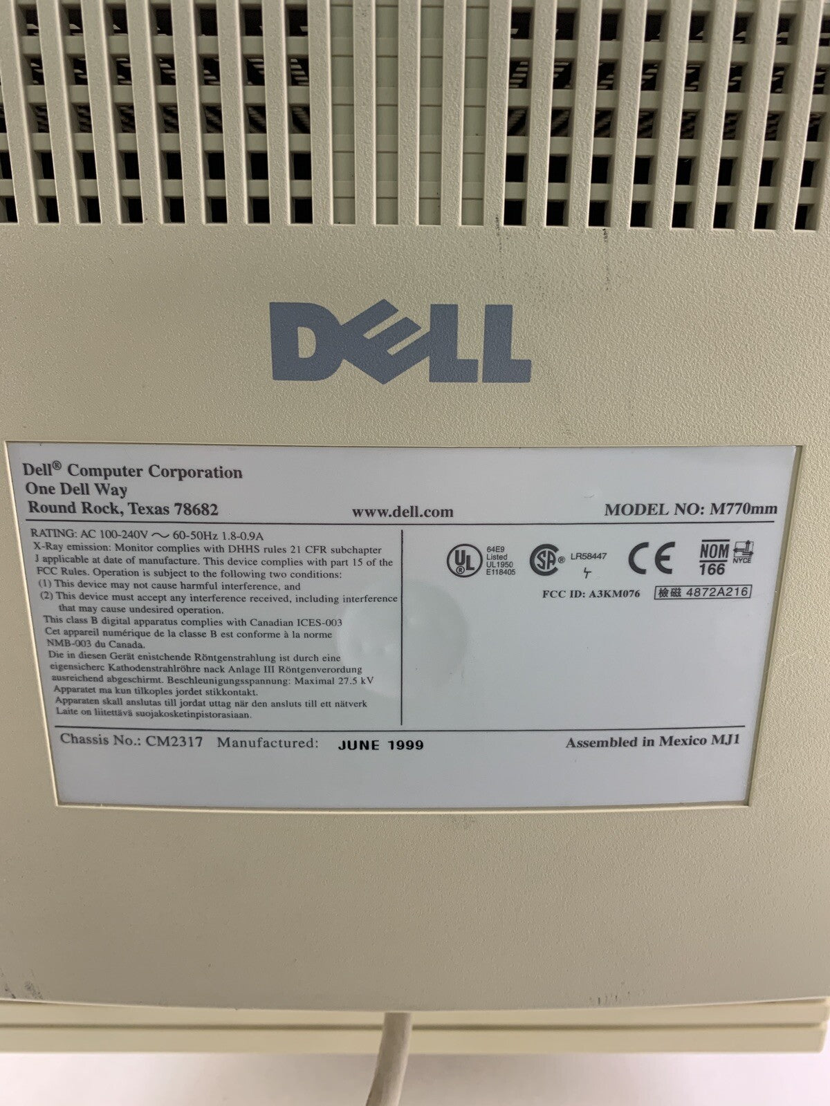 Dell M770mm 17" 1280x1024 CRT VGA Color Computer Monitor Retro Gaming Grade B