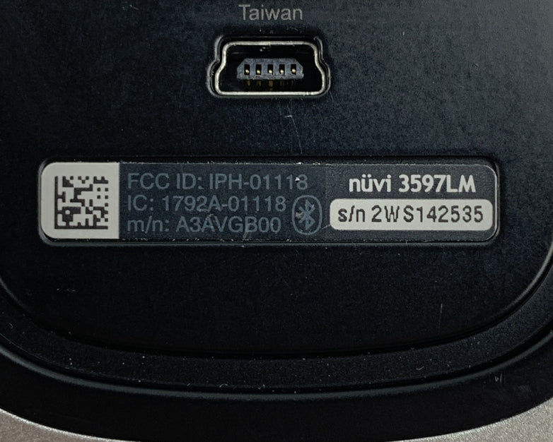 Garmin Nuvi AVAVGB00 Touchscreen Bluetooth 5" Tested Reset W/ Car Power Cable