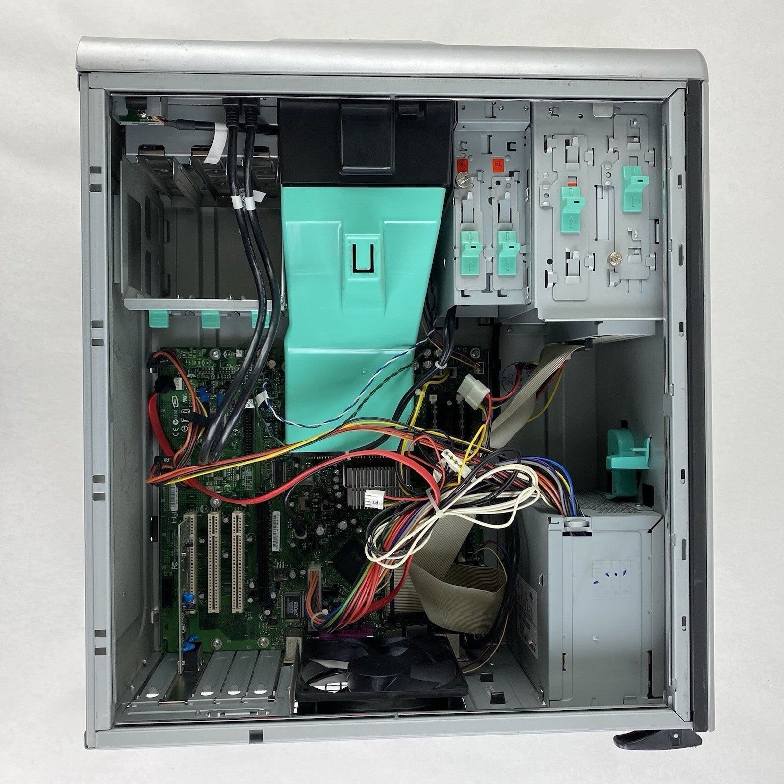 Gateway 702GE MT Intel Pentium 4 3.20GHz 1GB RAM No HDD No OS