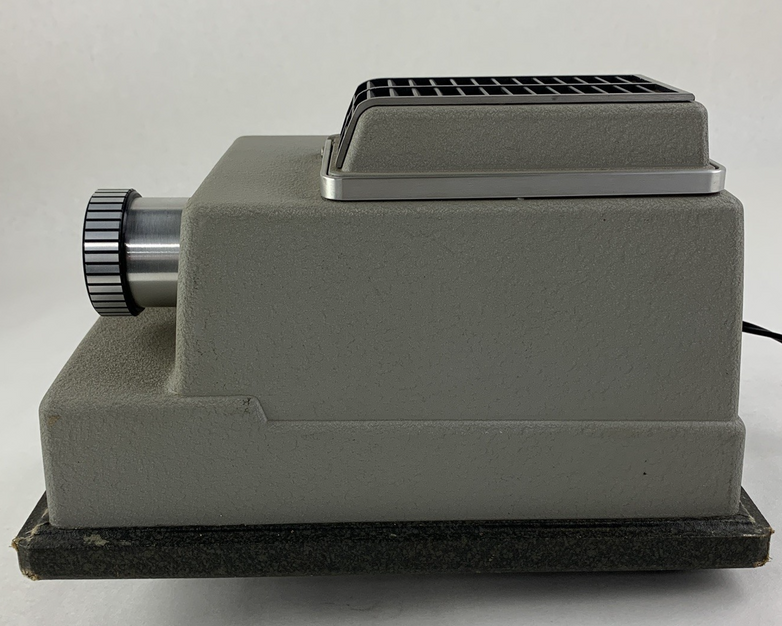 Keystone K-500 Deluxe Automatic Slide Projector Tested W/ Bulb and Cover