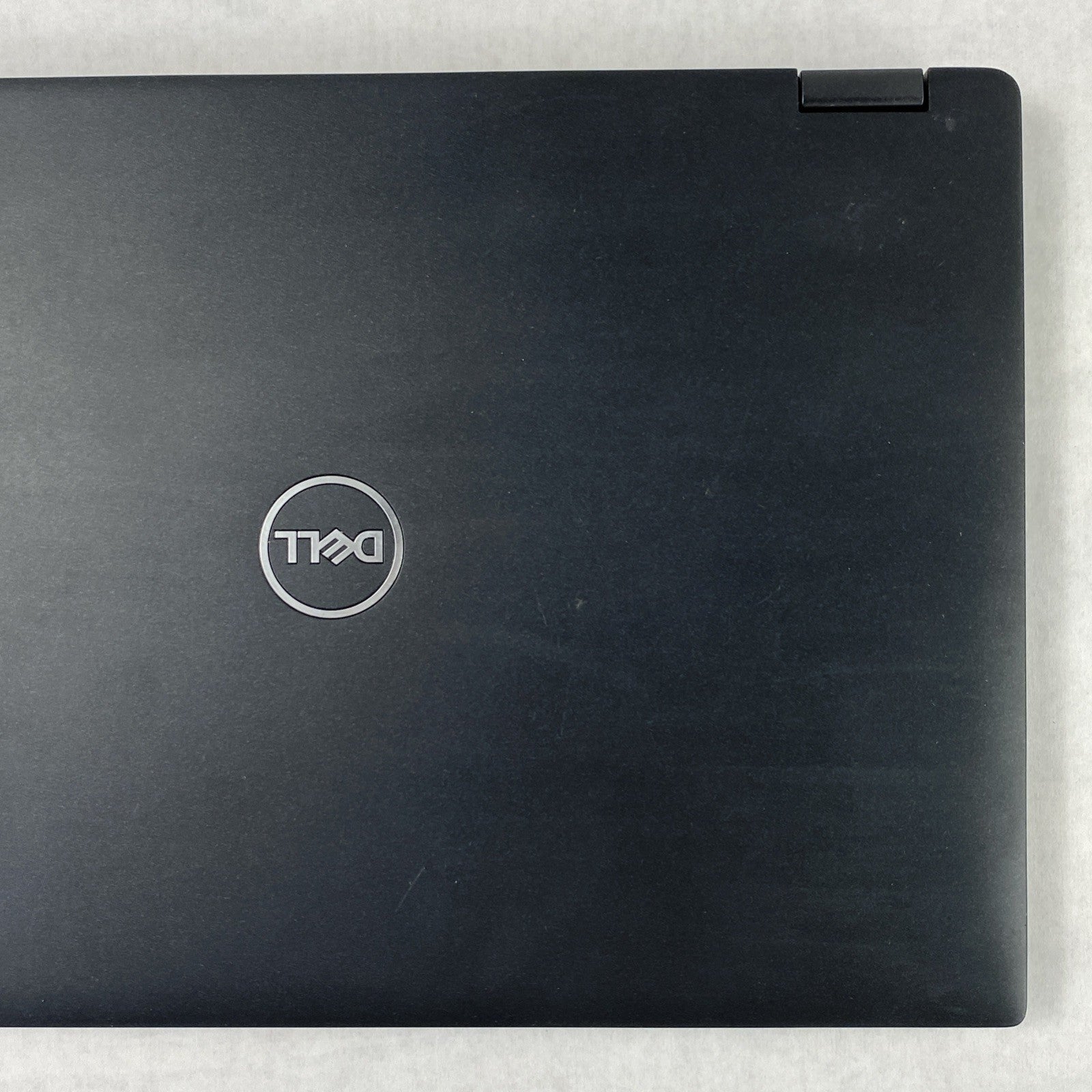 Dell Latitude 7390 2 in 1 13.3" Touch i5-8250U 1.60 GHz 8 GB RAM No HDD No OS