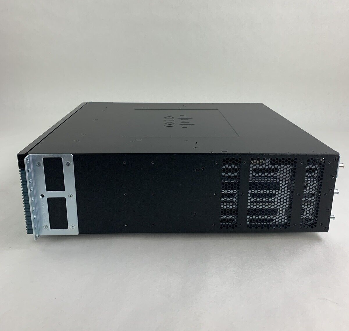 Cisco 3900 CISCO3925-CHASSIS V02 Dual Gigabit Integrated Services Router No OS