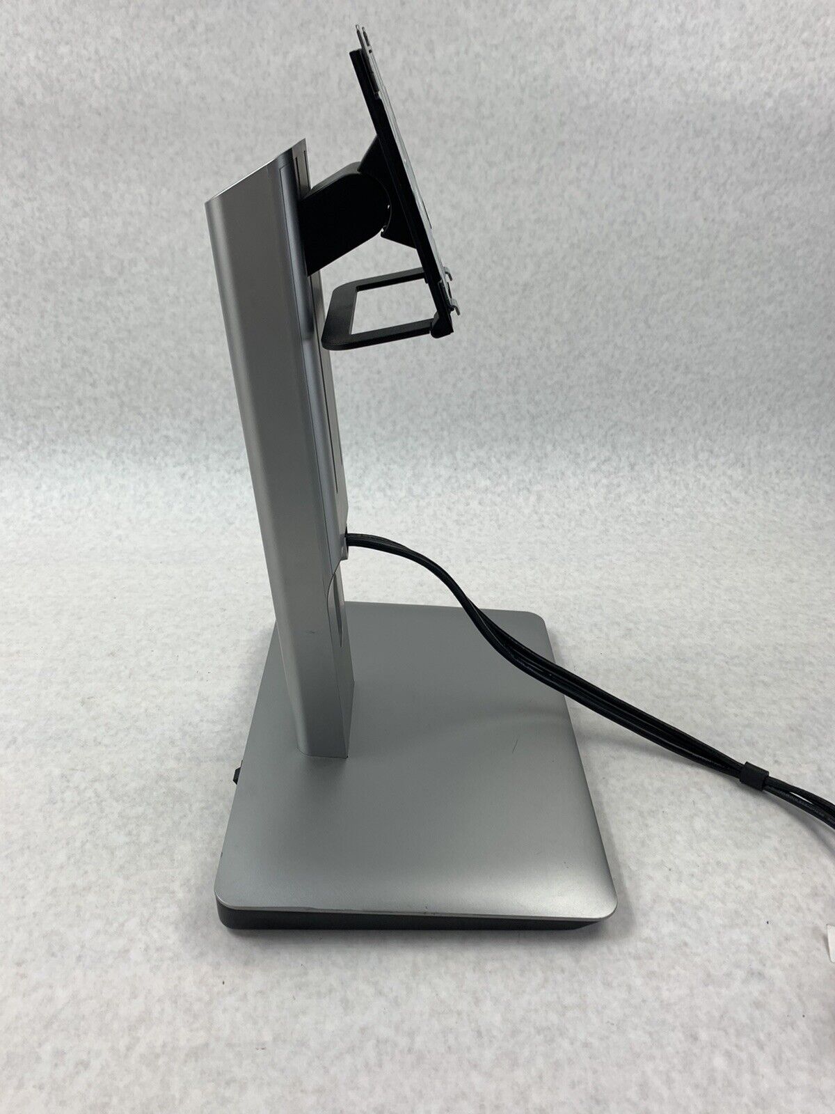 Dell OEM Universal Monitor Stand with USB 3.0 Dock - MKS14b F51W4