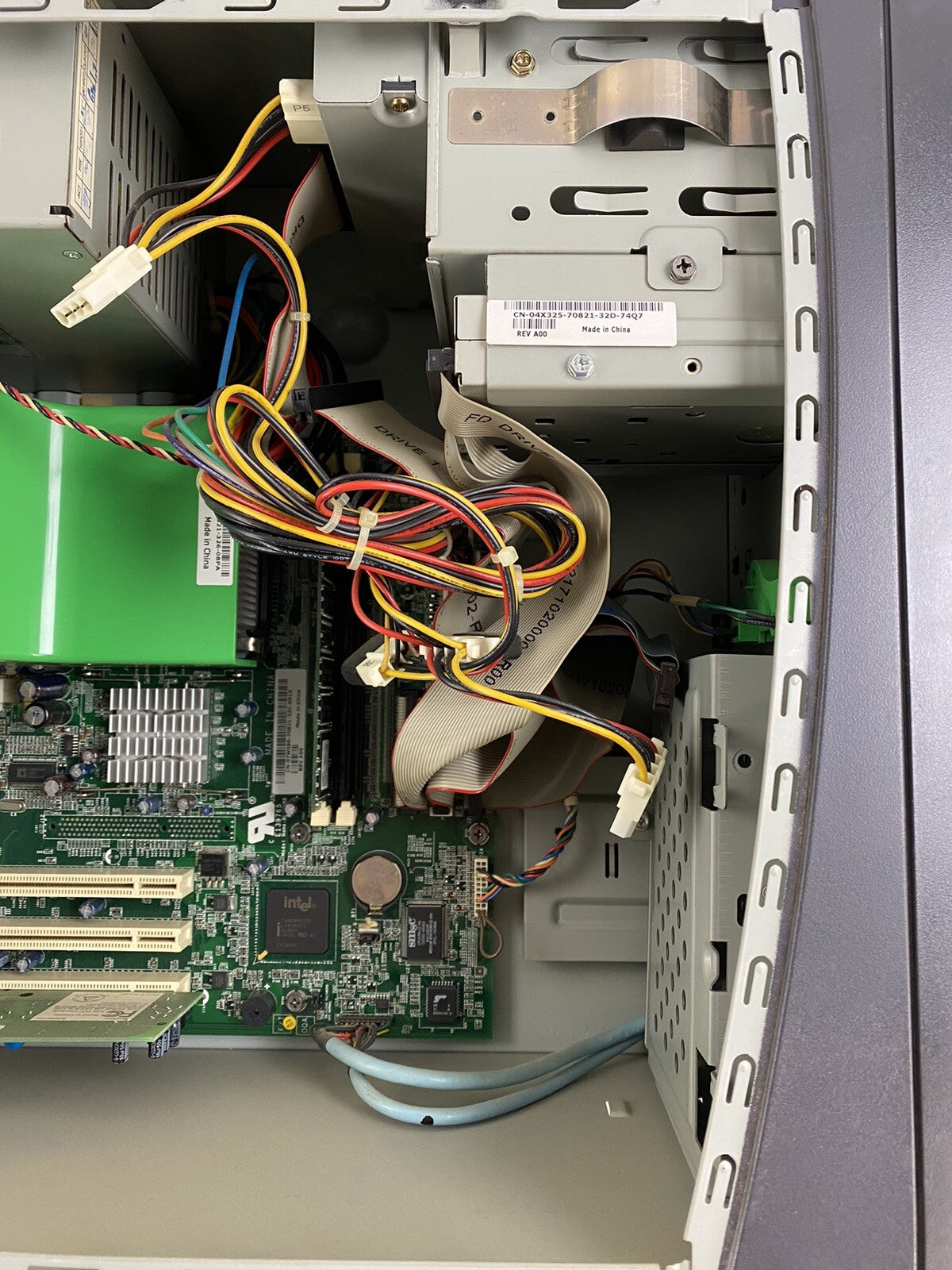 Dell Dimension 2350 MT Intel Pentium 4 2.00GHz 256MB RAM No HDD No OS