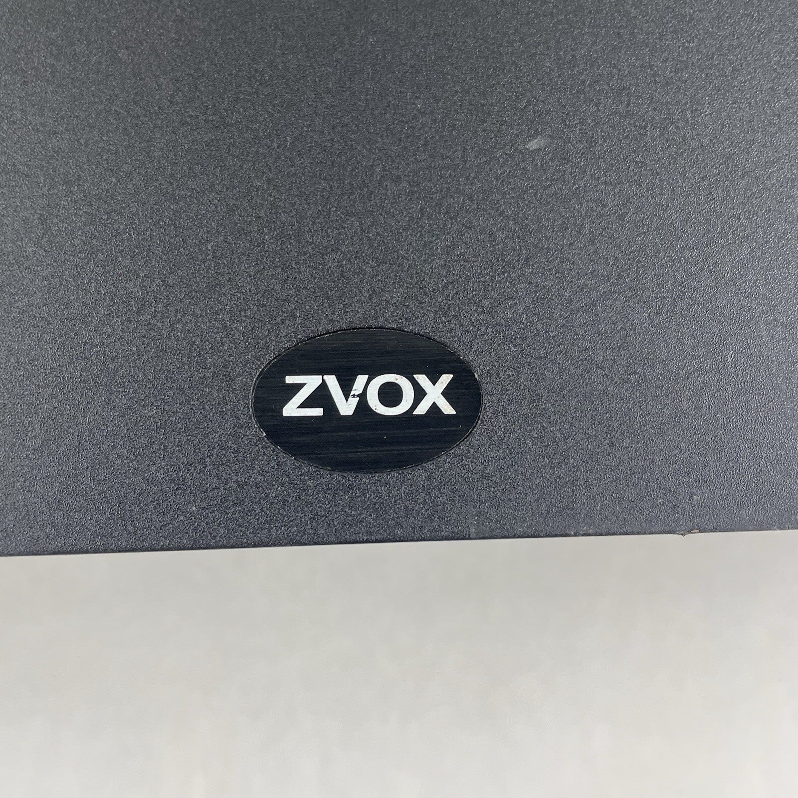 ZVOX 580 Sound Bar Sound Base Cabinet Box Subwoofer Sound System TV Platform Blk