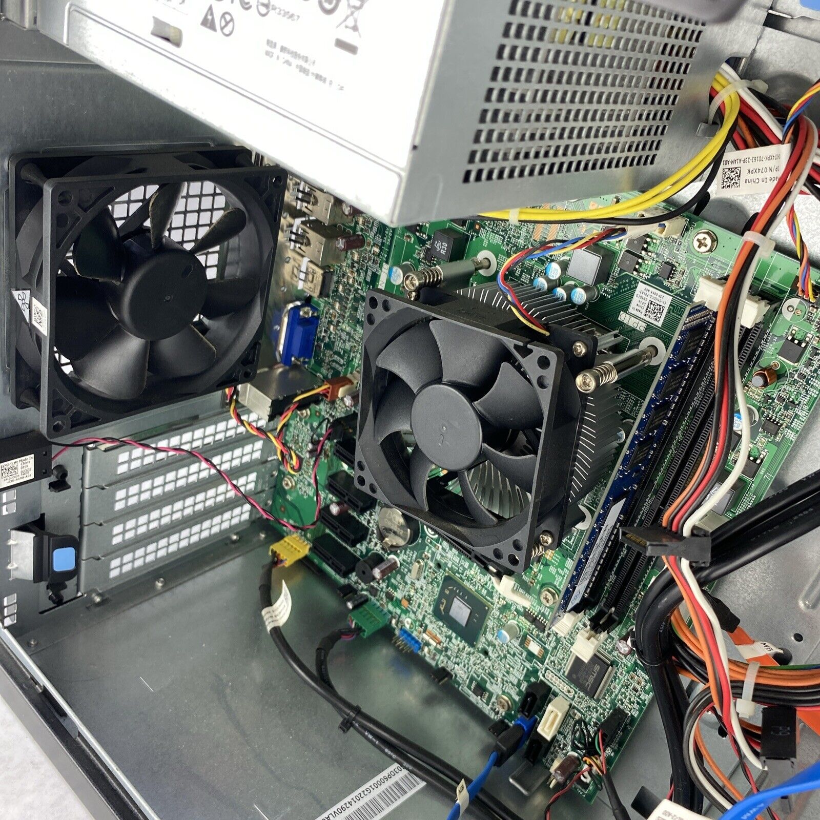Dell Optiplex 390 MT Intel Core i3-2120 3.30GHz CPU 1X4GB RAM No HDD OS