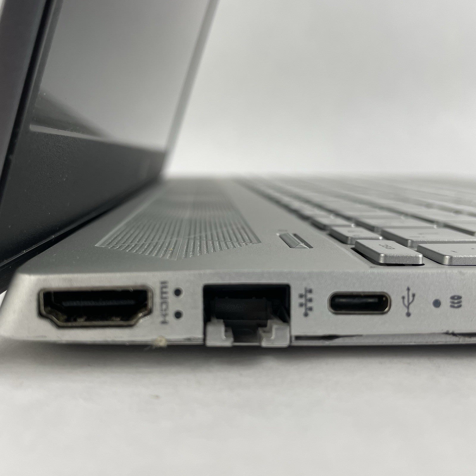 HP 15-cs3067st 15.6" i7-1065G7 1.30 GHz 8 GB RAM No SSD/OS/AC/Batt - READ4