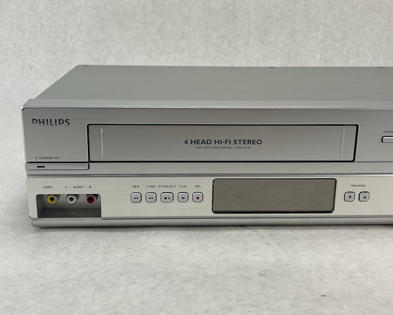 Philips DVP3345V/17 DVD VCR VHS Combo Recorder Player No Remote Tested Working