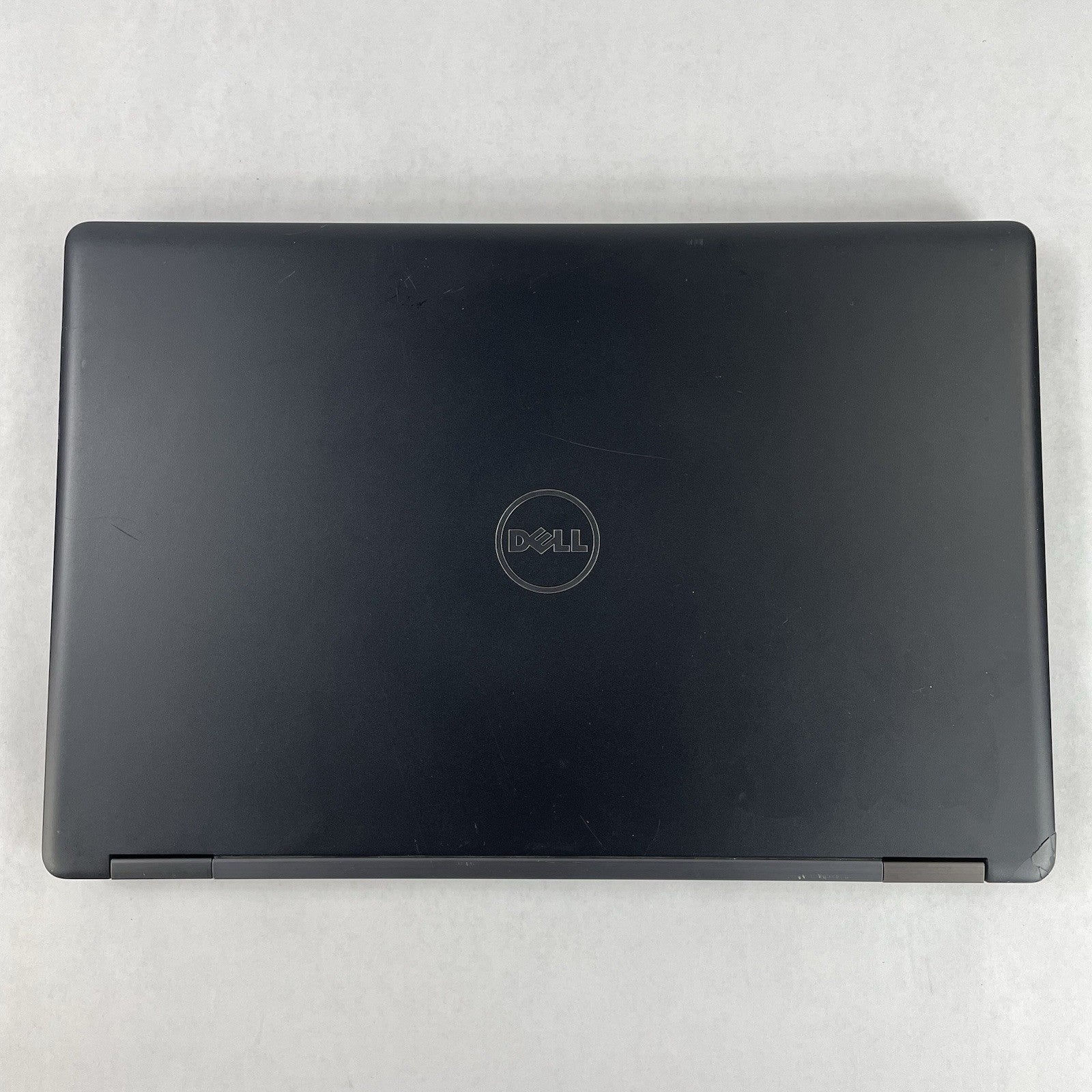 Dell Latitude 5580 15.6" i5-7300U 2.60 GHz 8 GB RAM No SSD/OS/Batt - Bad Corner16