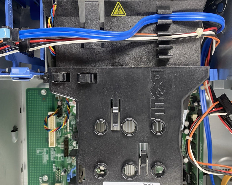 Dell OptiPlex 760 MT Pentium Dual-Core E5200 2.5GHz 4GB RAM No HDD No OS