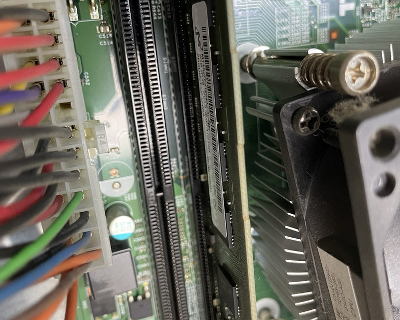 Dell Inspiron 660 MT i3-2120 3.30 GHz 4 GB Ram No HDD No OS