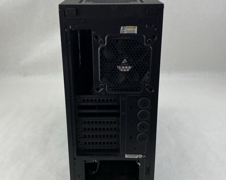 Corsair Obsidian Series 550D Mid-Tower Gaming Computer Case Damaged Front Panel