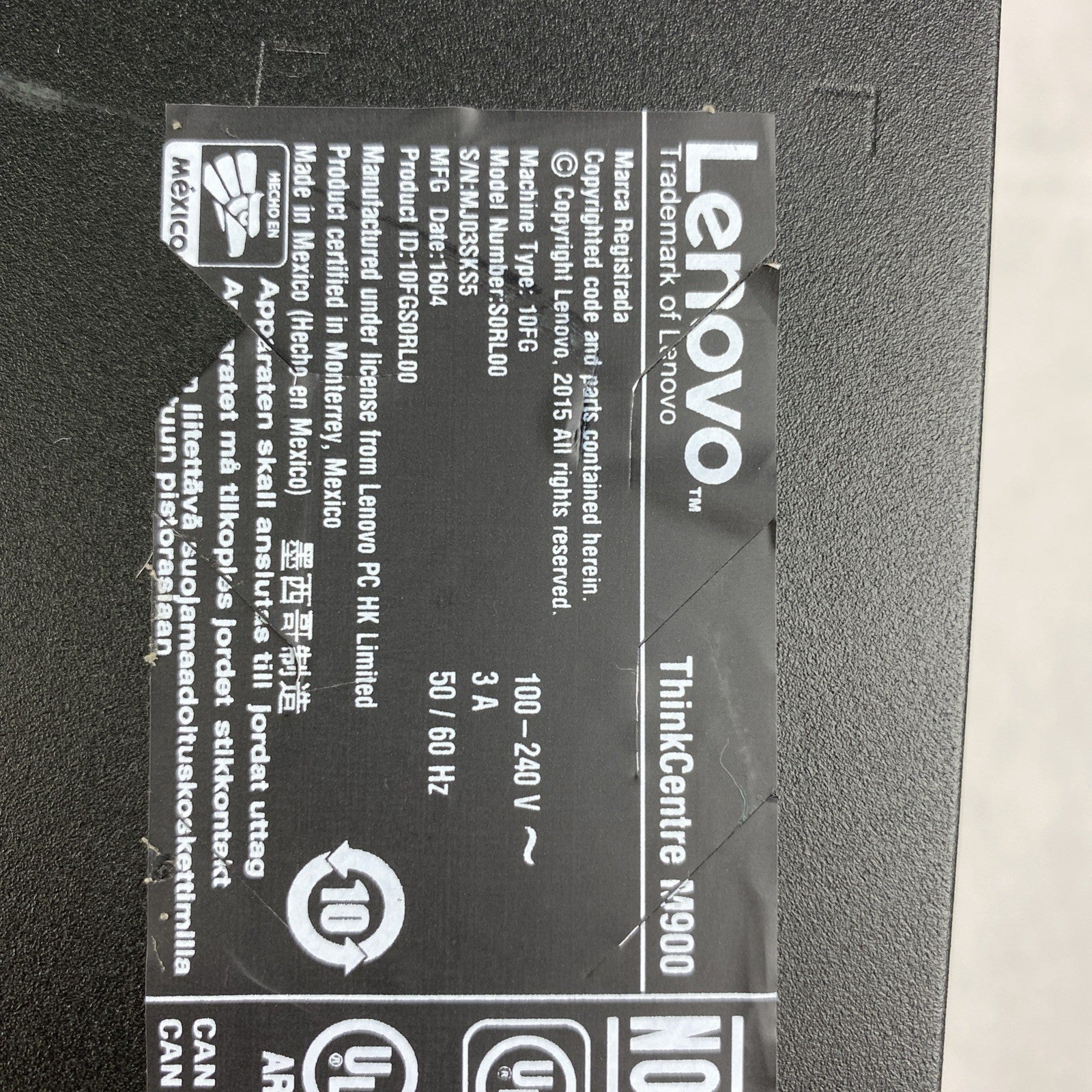 Lenovo ThinkCentre M900 SFF Quad Core i7-6700 3.40GHz 1x8GB RAM DVDRW No HDD OS