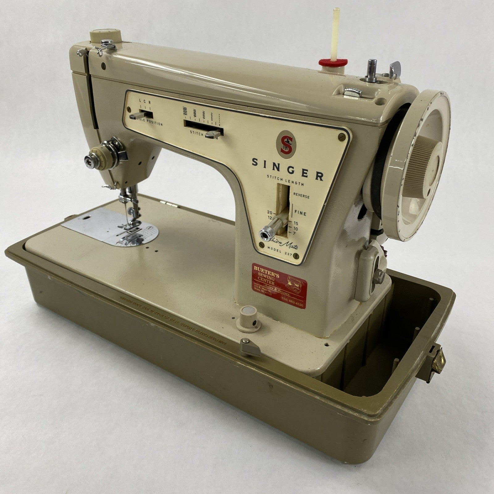 Singer Model 237 Fashion Mate Sewing Machine Cut Wire No pedal - Parts or Repair0