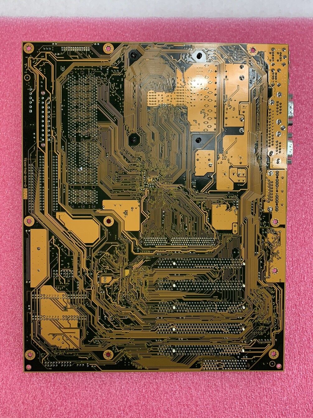 DFI NB72-SC Motherboard Intel Pentium 4 1.6GHz 384MB RAM w/Shield